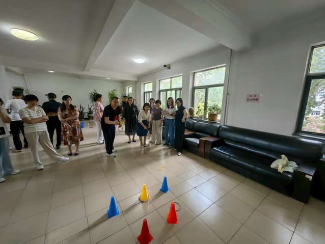 既缅怀先烈